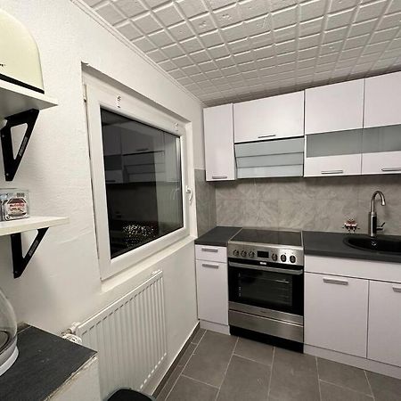 Mini Appartement Neben Theater ดุยส์บูร์ก ภายนอก รูปภาพ