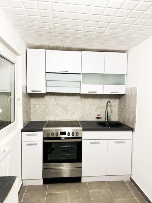 Mini Appartement Neben Theater ดุยส์บูร์ก ภายนอก รูปภาพ